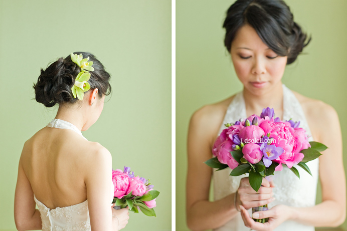 Diamond Alumni Centre wedding | Getting ready bridal photo