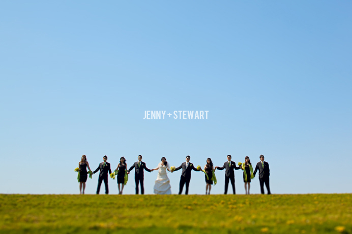 Mayfair Lakes Golf wedding party photo