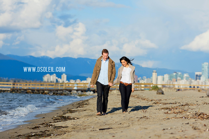 Vancouver engagement session at the beach (5)