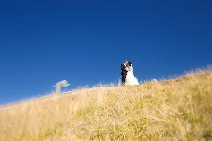 Vancouver wedding photo near the Fairmont Pacific Rim Vancouver wedding photo near the Fairmont Pacific Rim