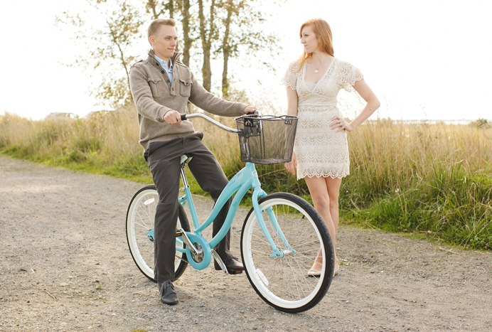 Sneak Peek: A vintage blue bicycle for two | Jen + Patrick