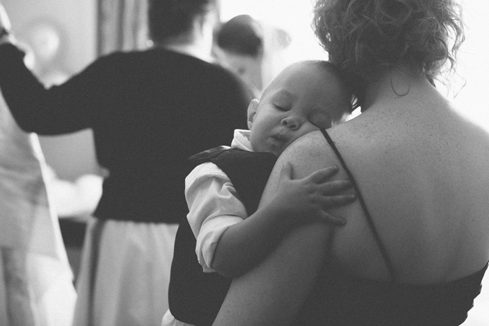 stanley-park-tea-house-23 Tea House in Stanley Park Wedding on New Years Day | Linnie + Nico