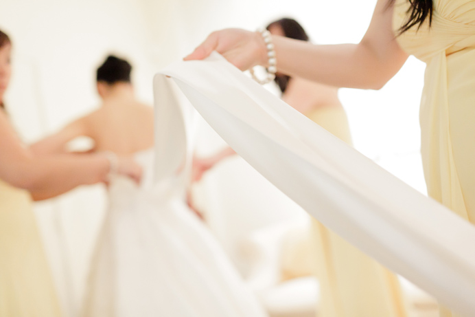 Bride getting ready at Unity Church in Vancouver