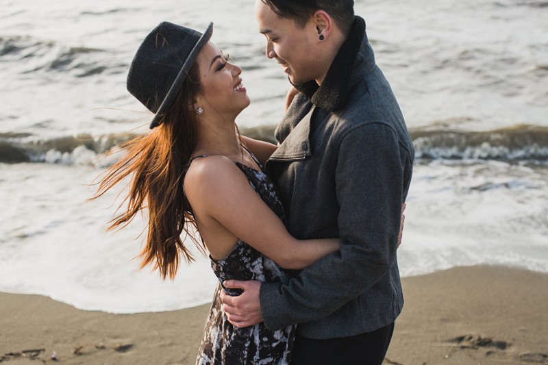 Vancouver engagement photos at the beach in the winter